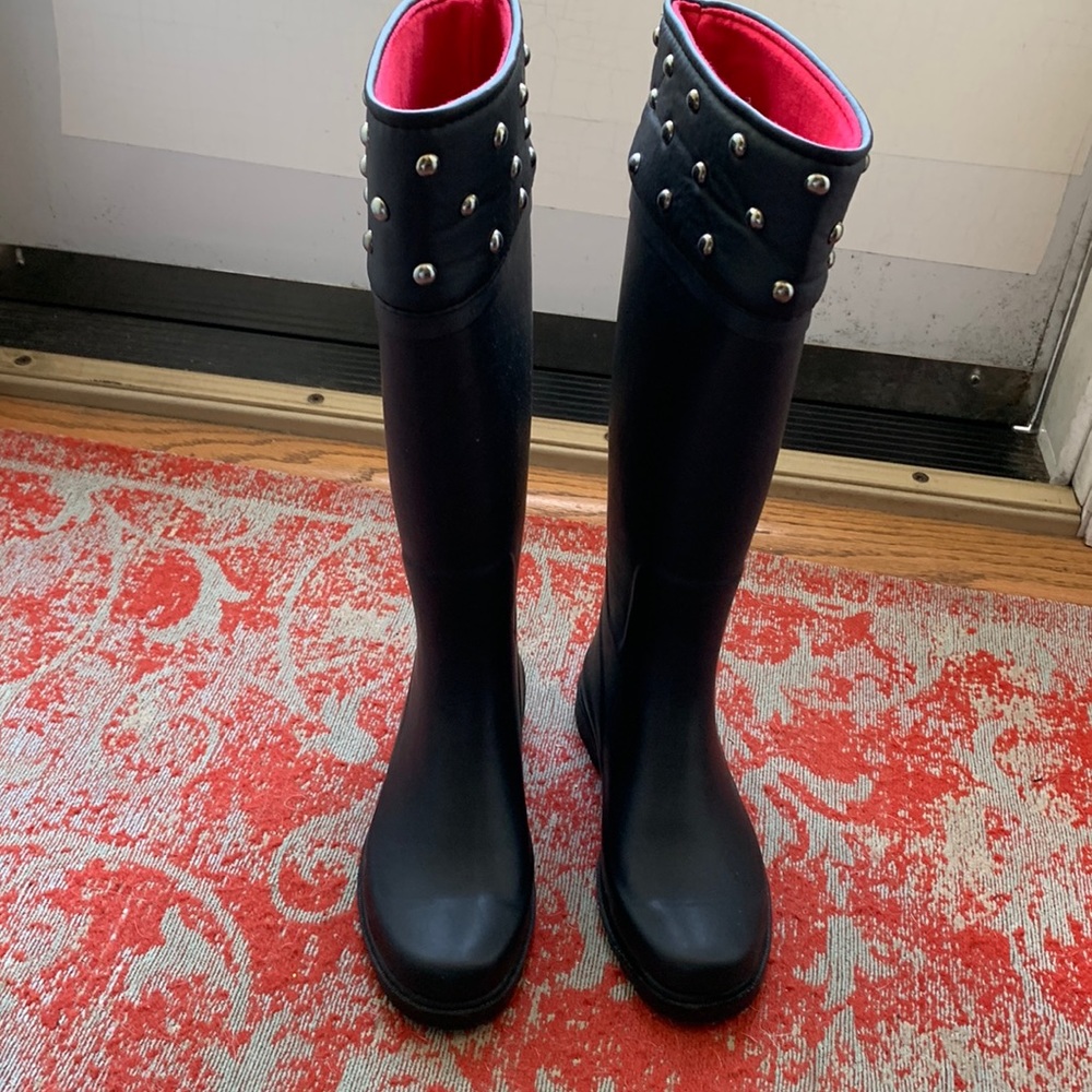 Sanita Rain Boots - Removing from closet 3/17